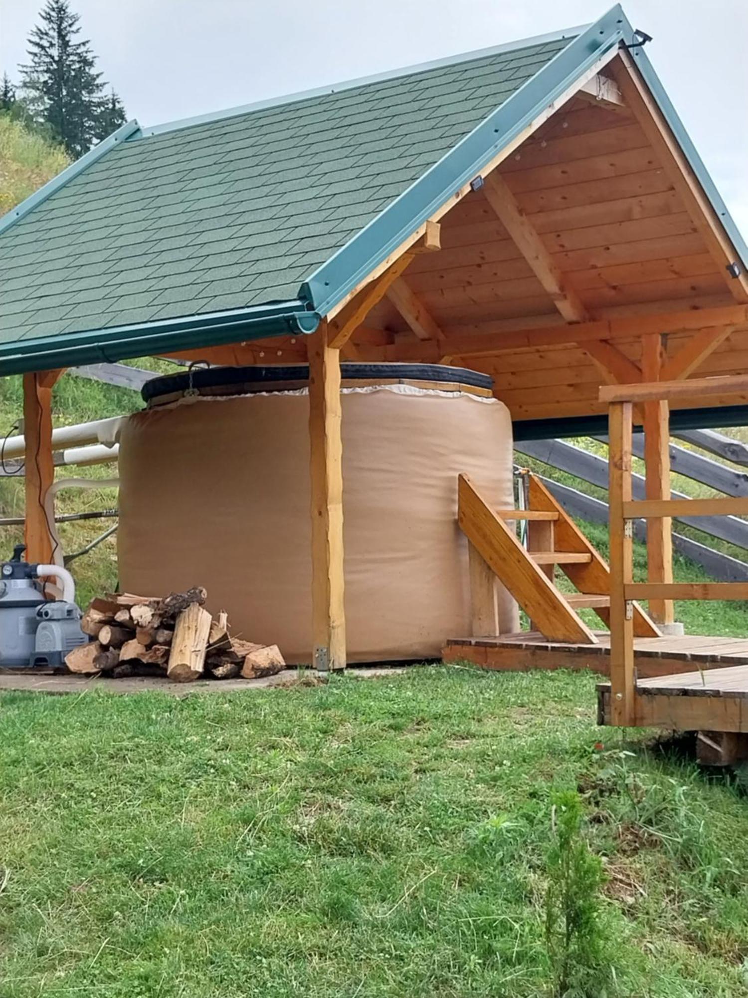 Glamping Hisice Orlic Hotel Muta Exterior photo